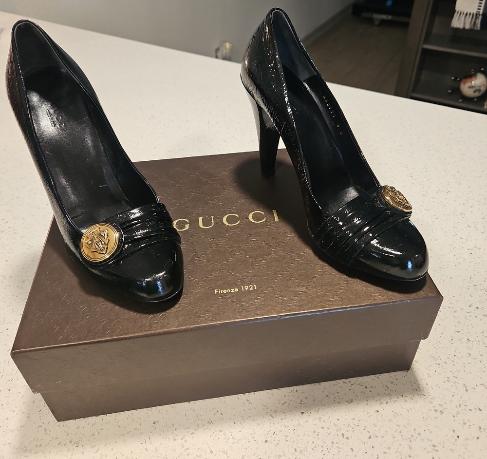 Gucci Black Heels with Gold Emblem